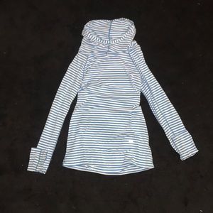 GAP blue and white stripe athletic top
